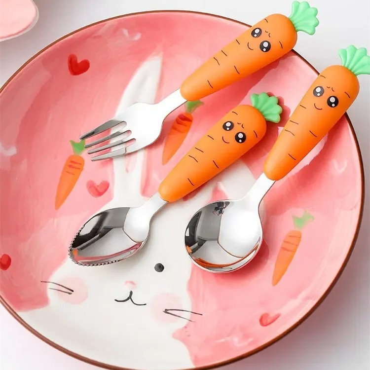 Children's Carrot Tableware